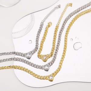 Conjunto de Joyería de Lujo Estilo Ins con Corazón de Circonia Cúbica, Collar y Pulsera de Cadena Cubana con Colgante de Corazón Delicado para Mujer - Product Image 5
