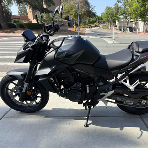มอเตอร์ไซค์รุ่นใหม่ยอดนิยม CB750 Hornet ปี 2025 มีจำหน่ายแล้วและพร้อมส่งออก - Product Image 4