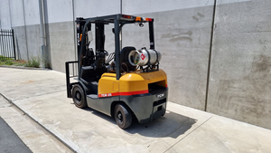 Nouveau chariot élévateur GPL 2 tonnes TCM FG25T3 avec boîte de vitesses moteur pompe moteur et composants de roulement inclus - Product Image 5