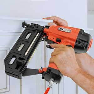 Clavadora Neumática de Aluminio para Acabados de 20-64 mm, Utiliza Clavos Tipo 160 (16G), Personalizable OEM - Product Image 4