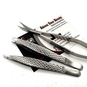 Pinces à épiler professionnelles argentées brillantes, logo personnalisé, acier durable, pointes inclinées et pointues, poignée diamantée, ciseaux à ressort - Product Image 2