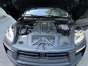2023 para Porsche Macan GTS 434-HP Twin-Turbo V6 Super Clean Listo para enviar con asientos de cuero Cámara trasera Dirección izquierda - Product Image 5