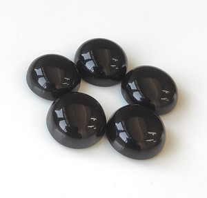 พลอยโมราสีดำธรรมชาติทรงหลังเบี้ยทรงกลมขนาด6มม. สีดำแบบหลวม - Product Image 6