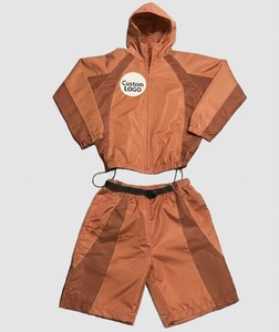 Ensemble short et veste coupe-vent en nylon imperméable personnalisé, survêtement léger avec short et sweat à capuche pour l'été - Product Image 4