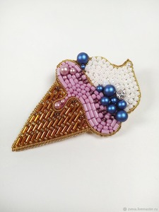 Broche en verre perlé personnalisée en gros, badge scintillant, broche sportive, émail doux et dur, épingles à revers pour chapeaux, directement d'Inde - Product Image 5