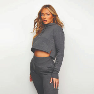 Hoodies courts pour femmes, durables, décontractés d'hiver, grandes tailles, respirants, en polyester et coton, infroissables, avec broderie 3D et impression par transfert thermique - Product Image 6