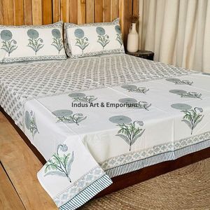 Parures de lit indiennes artisanales Sanganeri imprimées à la main, draps de lit avec taies d'oreiller - Product Image 2