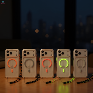 Funda Oficial para IP 14 PRO MAX con Anillo Magnético en Relieve, Material TPU+PC, Incluye Cordón - Product Image 2