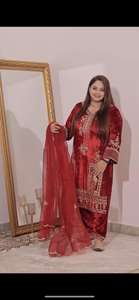 ชุดสูทกำมะหยี่ด้านบนหนาเนื้อนุ่มทนทานสำหรับผู้หญิงพร้อมลวดลายปักเลื่อมสำหรับงานตอนเย็น - Product Image 3