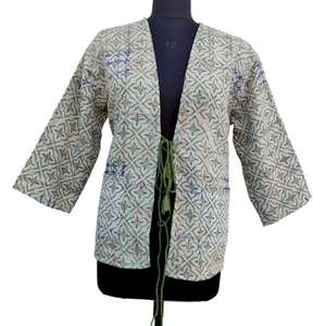 Chaqueta Vintage Kantha Hand Block Print Elegante Dori Manga completa Diseño reversible para invierno Primavera - Product Image 1