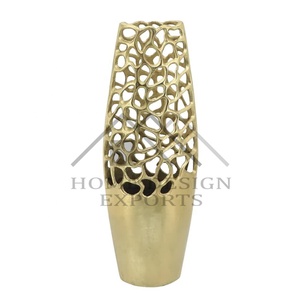 Flower Vases for Home Decorations 2025 Best Selling Metal Aluminium Unique Table <b>Top</b> Flower Vases for Home Best Seller - Product Image 2