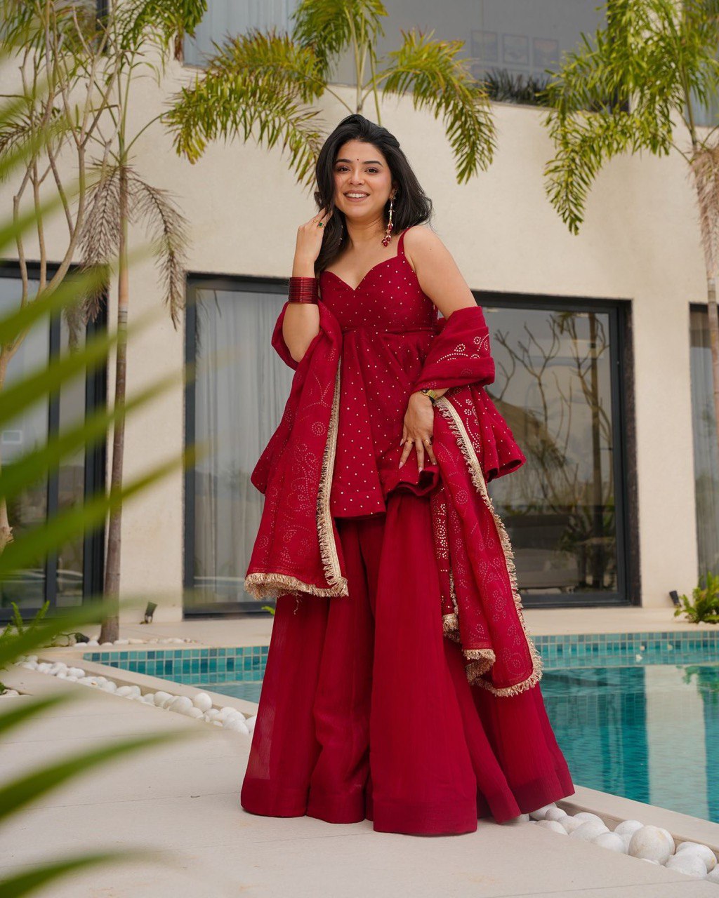 indian suit sexy My iPhone Doesn't Vibrate! Here's The Real Fix main image 1