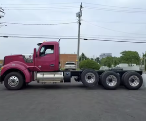 El mejor!! Camión Kenworth S W990 de tres ejes, cabina y chasis, usado, automático/manual, en EXCELENTE estado, modelos 2023-2024, para entrega mundial. - Product Image 2