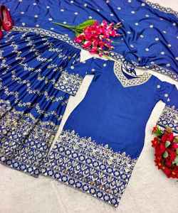 Vêtements de mariage chic Banarasi Kurta Dupatta ensemble avec impression à carreaux vibrants et broderie élégante porter haut en lin pantalon dupattas - Product Image 3