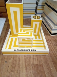 BLOSSOM CRAFT Ensemble de plateaux en résine incrustés d'os de qualité supérieure de 4 pièces Vase de boîte de brûleur de service élégant - Product Image 4