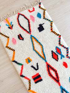 Tapis en laine de style marocain tissé à la main multi-blanc tufté pour entrée couloir escalier lavable usage domestique - Product Image 5