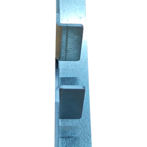 Supports de panneau de commande galvanisés de fabrication de tôle d'acier de coupe et de pliage personnalisés d'OEM pour le support structurel - Product Image 6