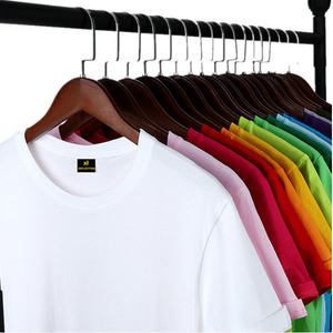 Camisetas de poliéster para hombre Tela duradera transpirable Ropa deportiva cómoda OEM ODM Proveedor mayorista directo de fábrica - Product Image 3