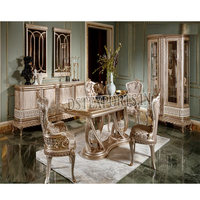 Luxueux ensemble de table à manger italienne à double sculpture Table de salle à manger en bois au design classique Ensemble de chaises et de tables de luxe en bois sculpté