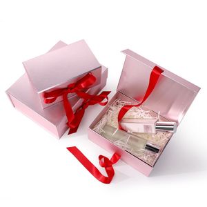 กล่องของขวัญพับได้ฝาปิดแม่เหล็กกล่องโชว์แผ่นฟอยล์ยูวีดีไซน์ใหม่สั่งทำได้ - Product Image 1