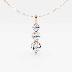 Pendentif en or 18 carats avec diamant de laboratoire taille ronde, style trois pierres, tendance - Product Image 5