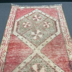 Vintage Turkish Rug, Small 1.5x3.1 ft (45x95 cm) Rug, <b>Red</b> Camouflage <b>Wool</b> Rug - Product Image 4