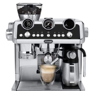 Machine à expresso automatique CHEAP La Specialista Maestro avec mousseur à lait LatteCrema en acier inoxydable, livraison à domicile, alimentation électrique - Product Image 1