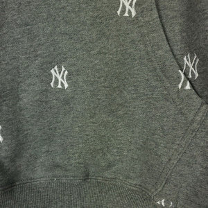 เสื้อฮู้ดดี้ปักลายสำหรับผู้ชาย น้ำหนักเบา ผ้าฟลีซ ระบายอากาศได้ดี ผลิตจากผ้าโพลีเอสเตอร์ผสมฝ้าย เหมาะสำหรับฤดูหนาว ขายส่ง คุณภาพสูง สวมใส่สบาย - Product Image 3