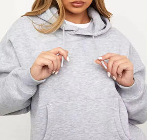 Venta caliente de calidad superior Crop Top Sudadera CON CAPUCHA DE MODA superior Sudadera hecha en fábrica con etiqueta personalizada Precio competitivo - Product Image 3