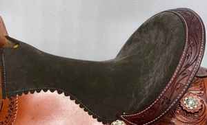 Selle occidentale de type anglais en cuir véritable faite à la main durable avec des tailles d'équitation de course de baril de conception florale - Product Image 2