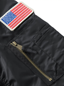 Blouson bomber en satin noir pour homme Patch drapeau américain Style rétro Léger Coupe-vent Respirant Streetwear Mode vestes pour hommes - Product Image 4