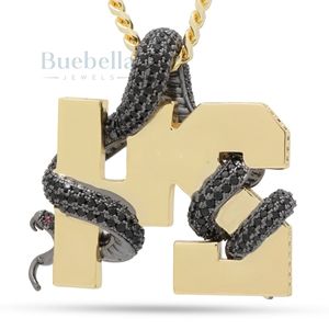 Urban Royalty Far East Dragon Colgantes finos chapados en oro y dijes de estilo religioso para bodas Collar hecho a mano - Product Image 2