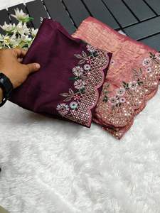 Tela de oro puro de nuevo diseñador con trabajo de bordado de codificación y Sari de bordes de corte de arco increíble para mujeres - Product Image 2