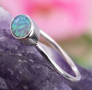 Bague Spinner Bijoux en opale bleue Pierre de naissance d'octobre élégante Pierre naturelle Bijoux en pierres précieuses faits à la main Pierre précieuse en argent sterling 925 - Product Image 2