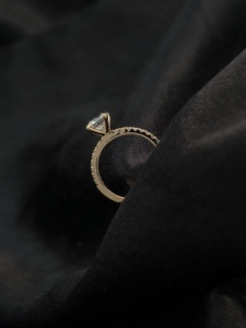 1 Carat Round Cut Lab-Grown <b>Diamond</b> High Quality 14K Yellow Gold Ring Classic Style Wedding Ring Fine Jewelry - Product Image 3