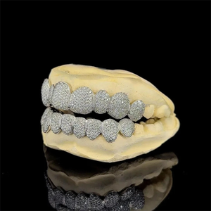 Diamant personnalisé VVS Grillz haut ou bas or blanc 14kt diamant cultivé en laboratoire serti invisible bijoux dentaires glacés pour unisexe - Product Image 3