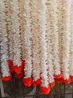 Guirlandes de jasmin blanc avec de la marguerite d'Inde pour la décoration de plafond, décoration de mariage sud-indienne, guirlandes pour la décoration de la maison