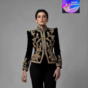 แจ็กเก็ตปักกำมะหยี่สีดำหรูหราสีทองมีรายละเอียด zari ผ้าฝ้ายระบายอากาศคู่กางเกงตรงสำหรับสวมใส่ในงานปาร์ตี้อย่างเป็นทางการ - Product Image 3