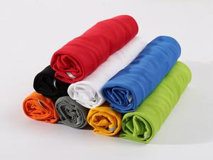 Logo personnalisé imprimé T-shirt de sport à séchage rapide pour femmes et hommes col rond haut ample et respirant avec coupe ajustée pour hommes - Product Image 4