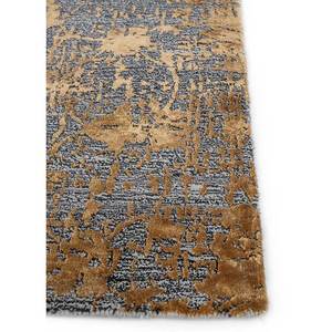 พรมขนสัตว์ผสมไหมไผ่ถักมือสีน้ำตาลเบจลายดอกไม้ สำหรับบ้าน ห้องนั่งเล่น ทางเดิน วัสดุวิสโคส รุ่น Esk-624 Chaos Theory - Product Image 4