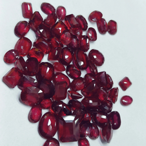 Prix de gros Pierres précieuses Mehrajudin Rubis naturel en vrac Évaluation tierce 3-5 carats Rouge Différentes tailles et formes Juillet - Product Image 5