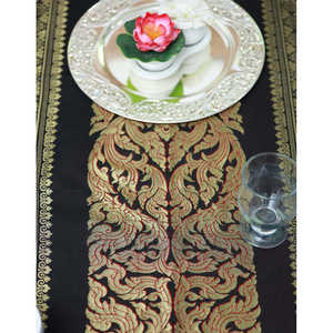 Caminos de mesa Royal Arch, accesorio de decoración para el hogar elegante y con estilo - Product Image 1