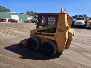 Cargadora Compacta Case 1835C de 1989: Potencia Clásica y Compacta con Rendimiento Confiable - Product Image 6