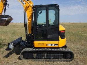 2022 Mini pelle sur chenilles JCB 50Z-1 avec moteur Yanmar Eaton Hydraulic & Yaskawa PLC 15 tonnes Poids de fonctionnement pour la construction - Product Image 4