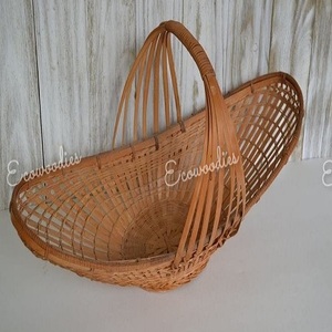 Panier de fruits en forme de bateau en bambou et rotin fait main vintage créatif avec poignée, cadeaux et décorations de table - Product Image 5