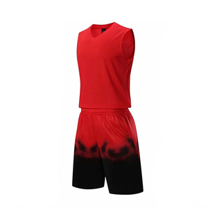 Uniforme de poliéster de secado rápido de baloncesto Reversible personalizado para hombre, nuevo conjunto transpirable con diseño gratuito y logotipo de nombre estampado por sublimación - Product Image 5