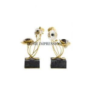 Lot de 2 bougeoirs en aluminium design avec base en marbre Bougeoirs de table classiques faits à la main en Inde - Product Image 1