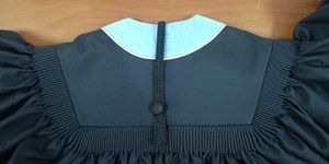 Gorro y vestido de graduación negro para adultos con 2025 borlas uniforme escolar vestido de graduación muestra ceremonia universitaria clásica - Product Image 3