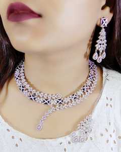 ชุดสร้อยคอเพชรสไตล์อเมริกันสุดหรูพร้อมหินสีแดงสำหรับผู้หญิงชุดปาร์ตี้งานแต่งงานเครื่องประดับอินเดียสำหรับผู้หญิง - Product Image 3