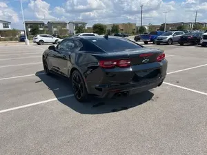 Chevrolet Camaro LT1 2023 d'occasion - Product Image 5